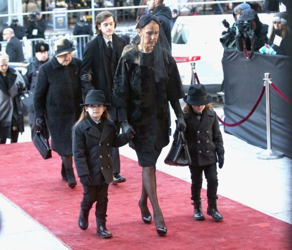 Photos from funeral service for Celine Dion’s husband - citifmonline.com