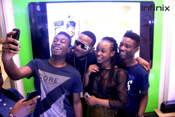 Dbanj with fans at Infinix HOT S launch