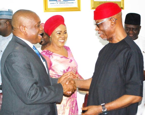 From left: Former Governor of Abia state, Dr Orji Uzor Kalu; Women Leader, South East,  All Progresive Congress (APC), Mrs Sally Chinedu and the National Chairman of APC, Chief John Odigie-Oyegun, during  the visit of Dr Orji Uzo Kalu to APC Secretariat in Abuja on Wednesday (16/11/16). Dr Orji Uzo Kalu officially  joined APC in Abuja. 8433/16/11/2016/Hogan-Bassey/ICE/NAN