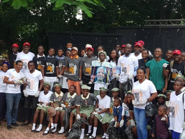 Students & guest at Freedom Park 67-minutes cleaning campaign